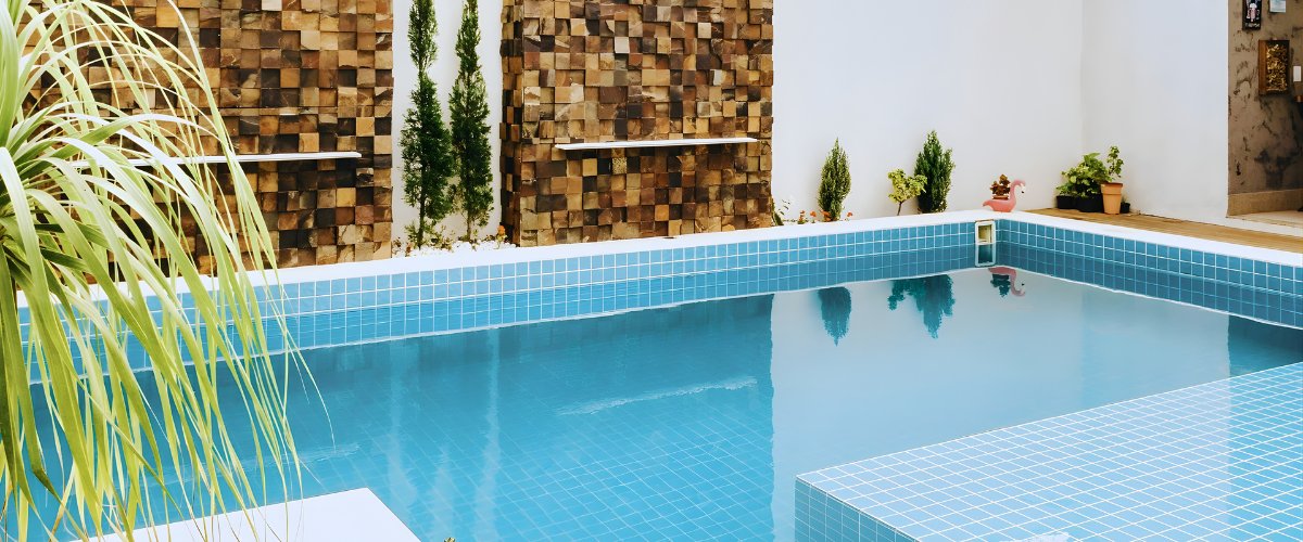 Piscine rénovée par AquaVienne – pisciniste Châtellerault